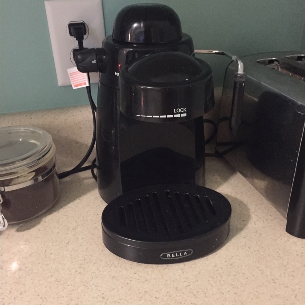 Bella espresso maker/latte frother